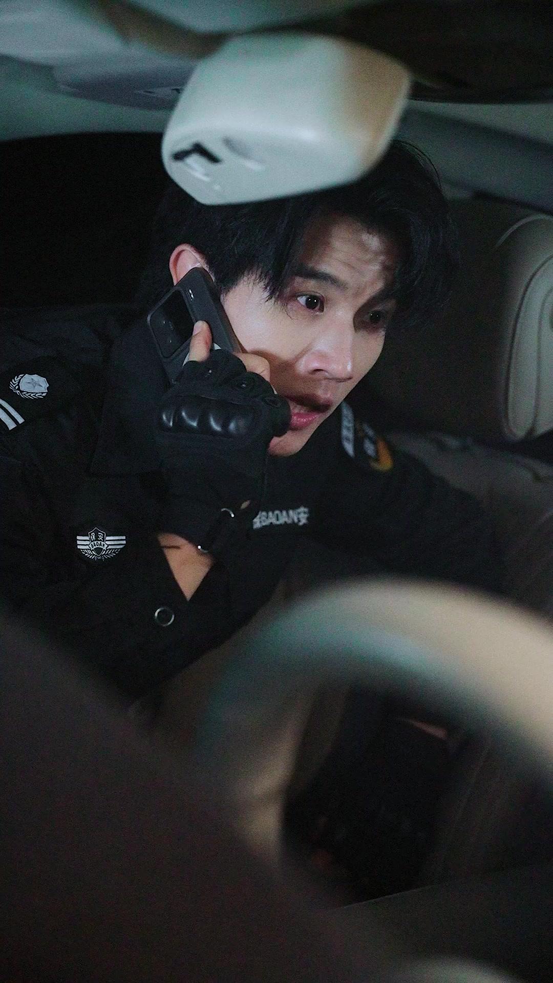 Girls, I Only Guard Doors