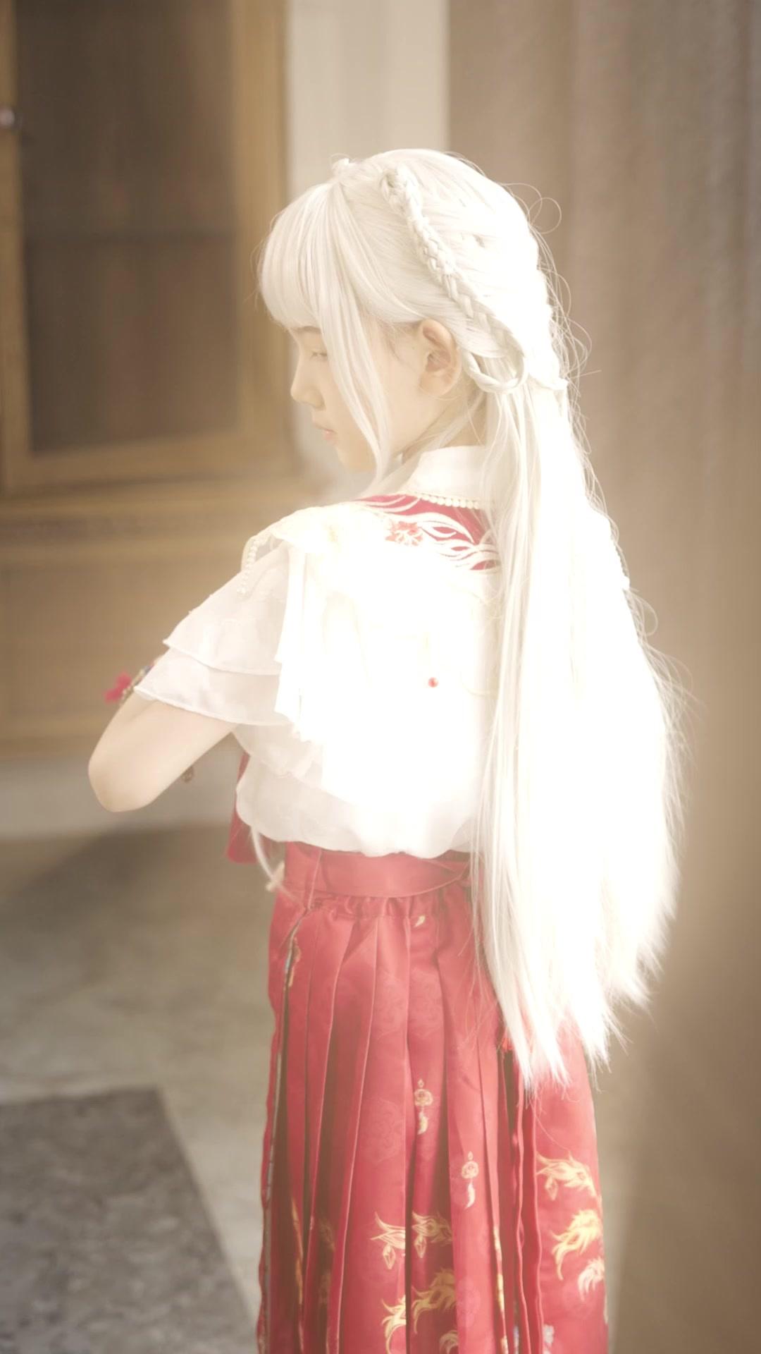 How to Tame a Tiny Tycoon