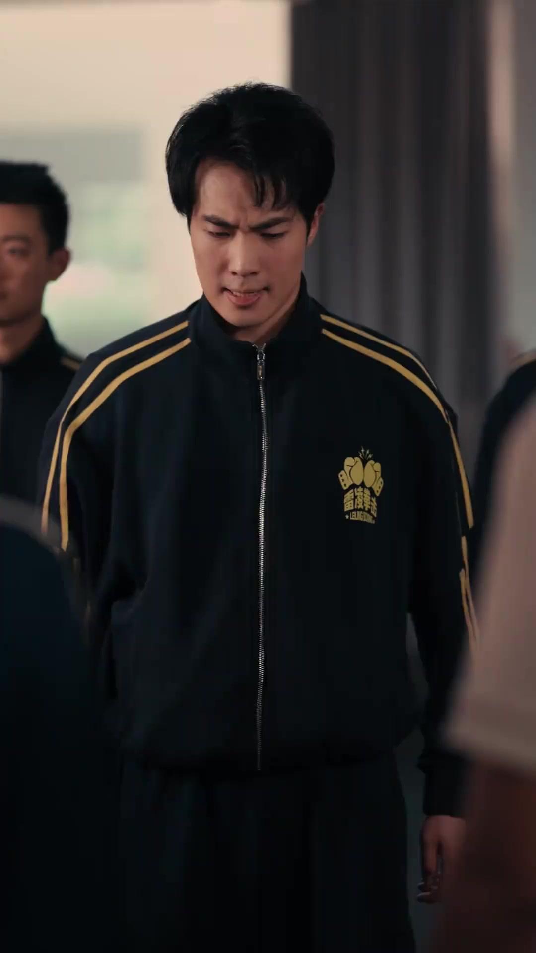 OMG! The Boxer King is Back!