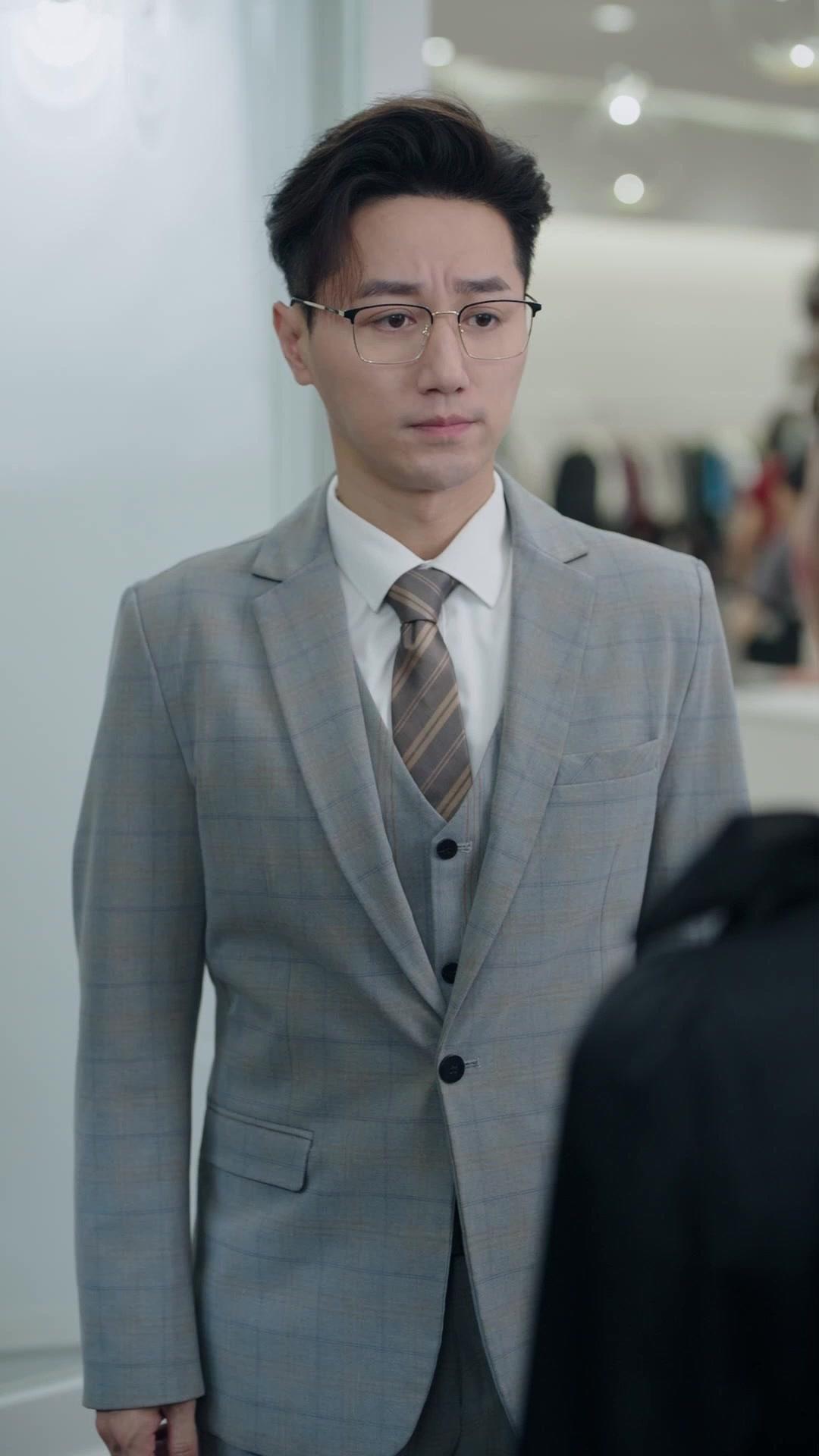 VÉRITÉ AUX CENDRES