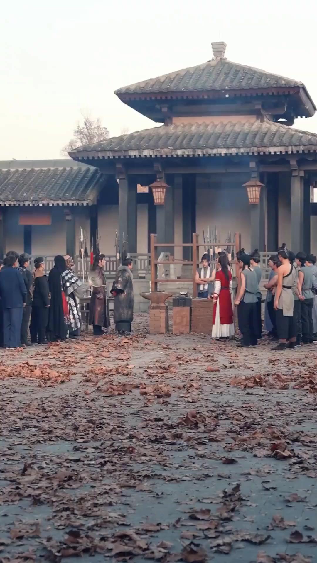 (Doblado)¿El inútil era el forjador invencible?