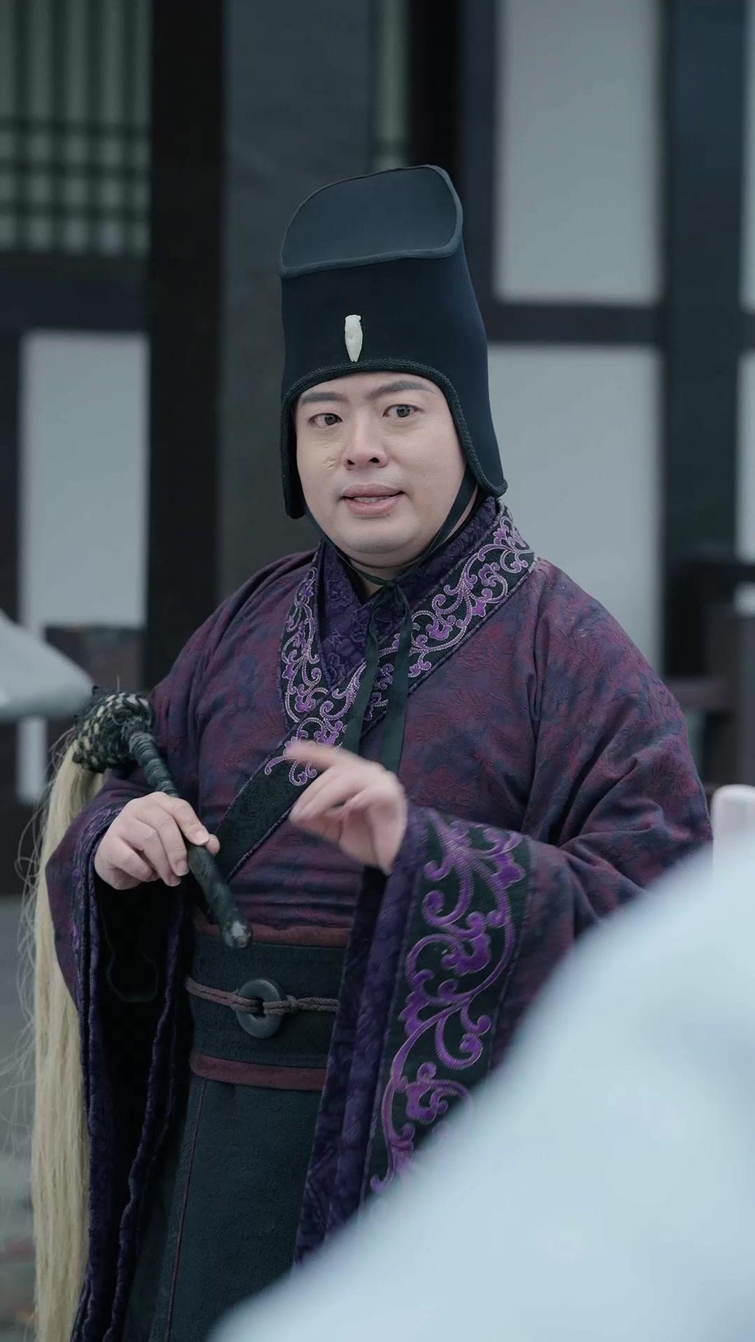 皇后娘娘带球跑路