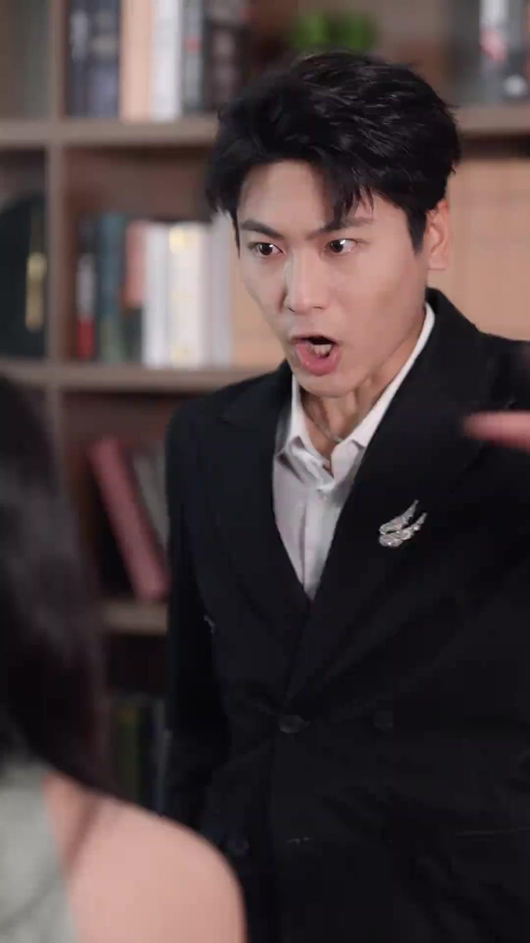 (Doblado) ¿No soy su esposa legítima?