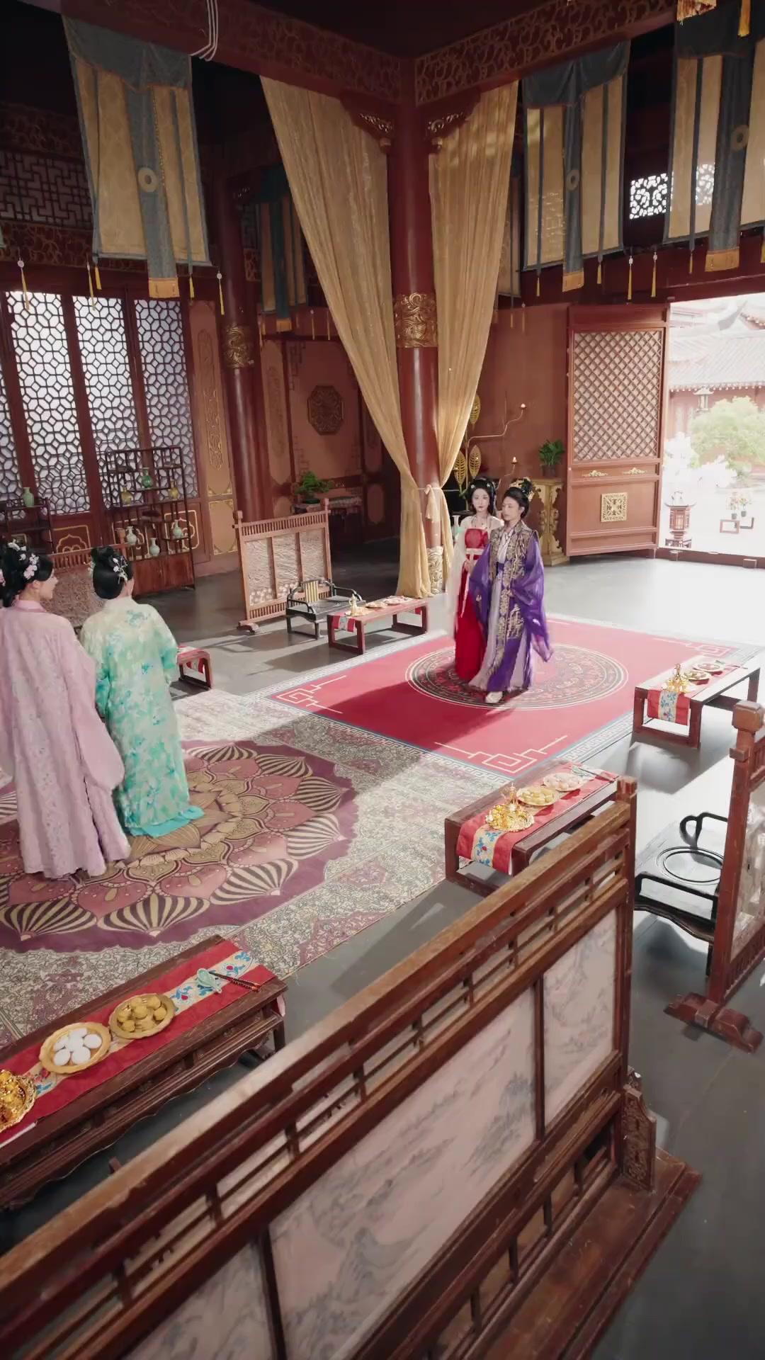 سقوط قصر العائلة بيد ابنته