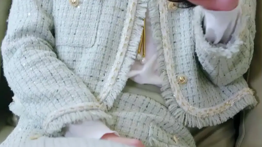 Oops! Turns Out My Husband Is a Billionaire: When the Housekeeper Holds the Keys