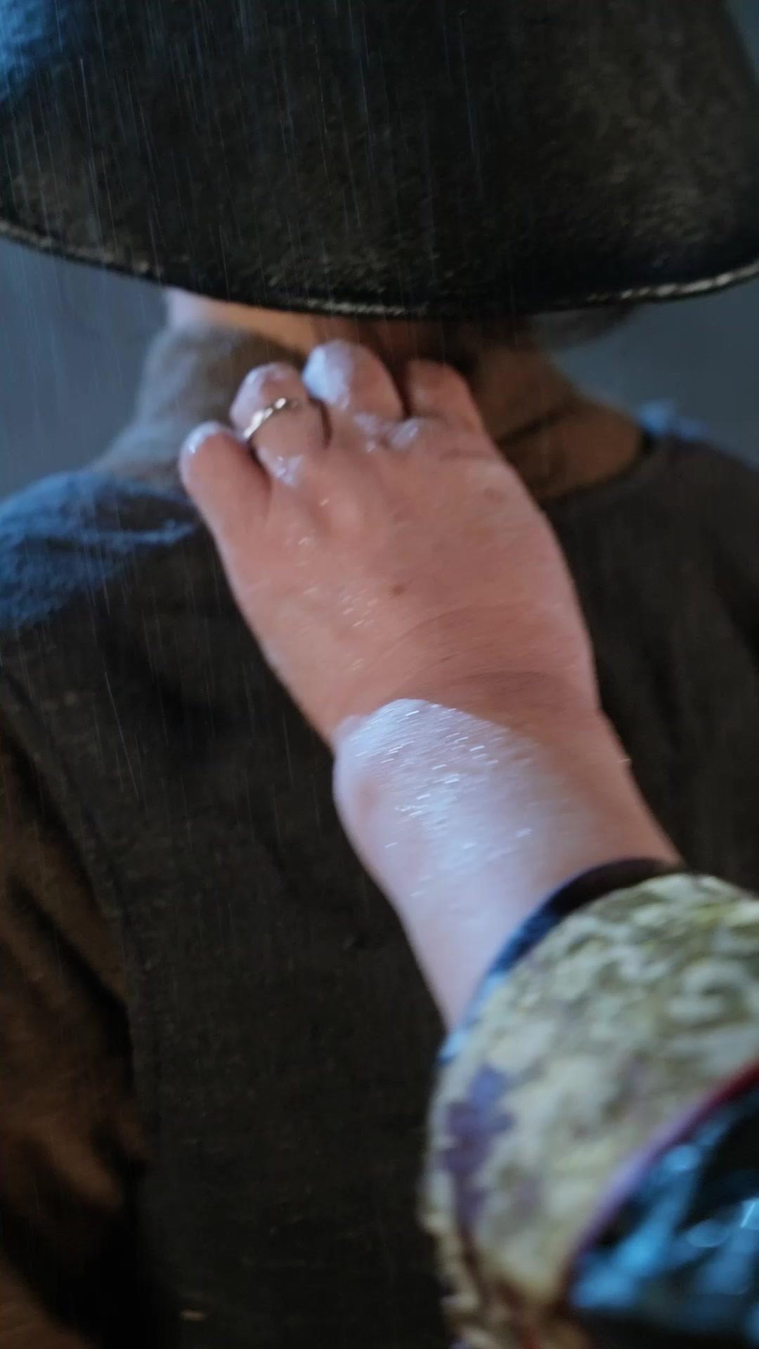 LA PETITE MAÎTRESSE DES OMBRES