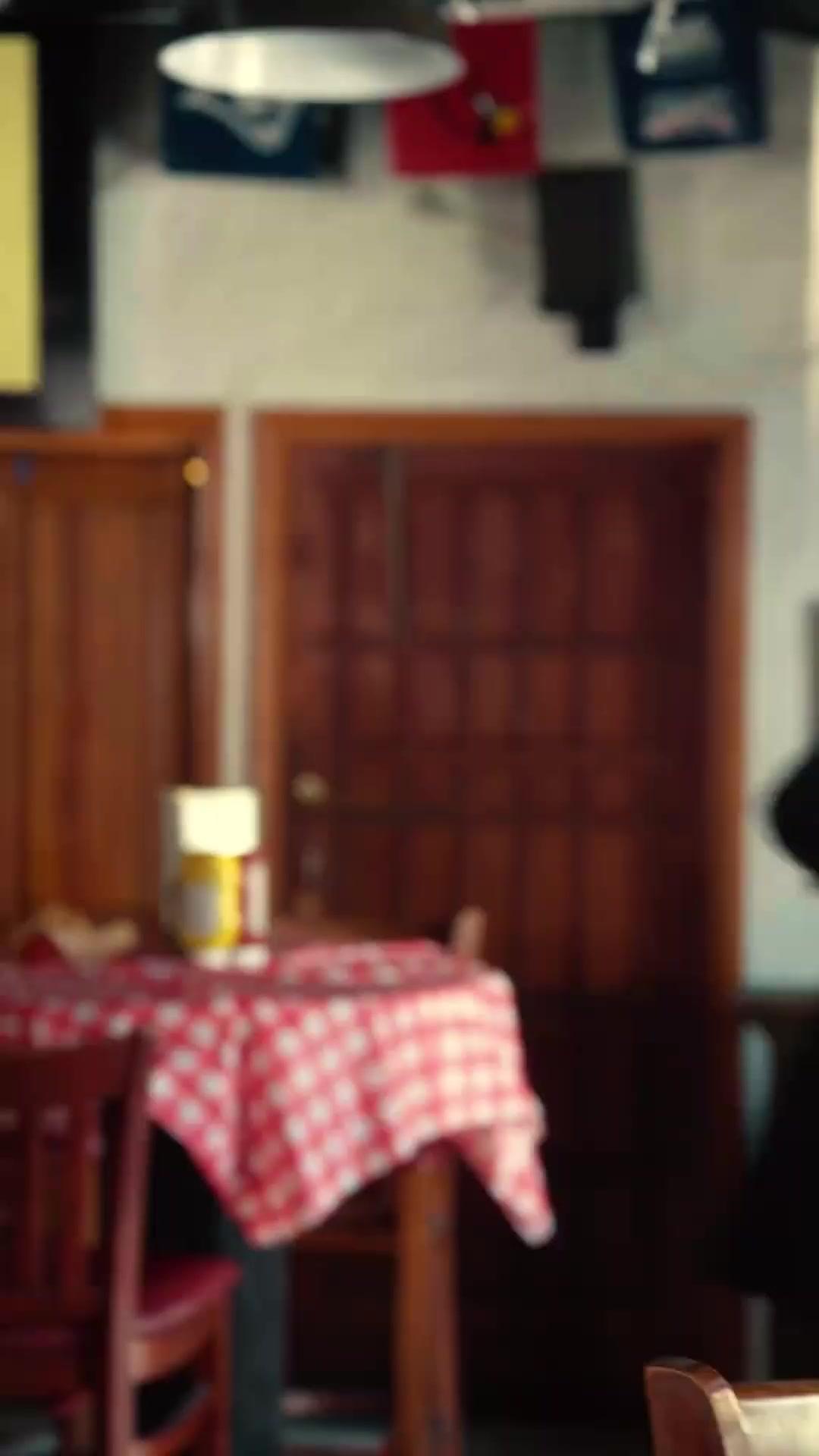 (Doblado)Mi mamá es agente de élite