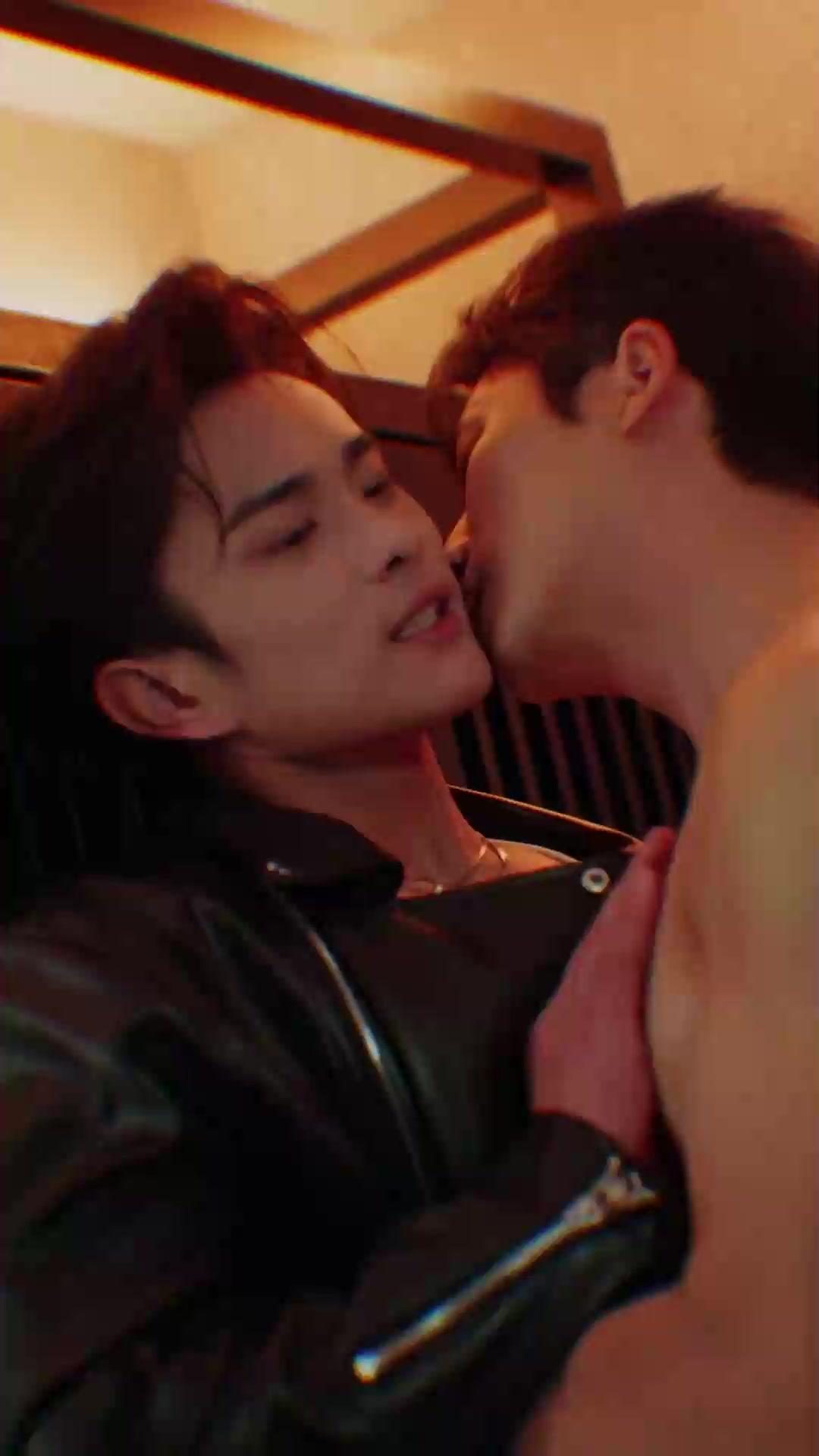 (พากย์เสียง) กับดักแห่งรัก