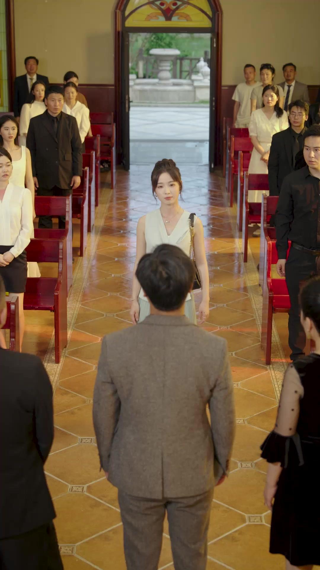 暴君黏上現代千金