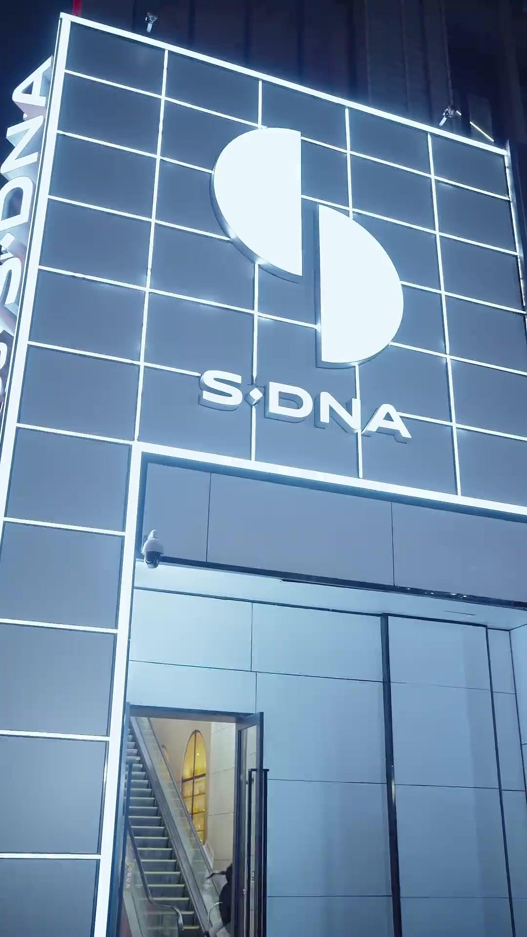 Verliebt in mich – mein Milliardär-Butler