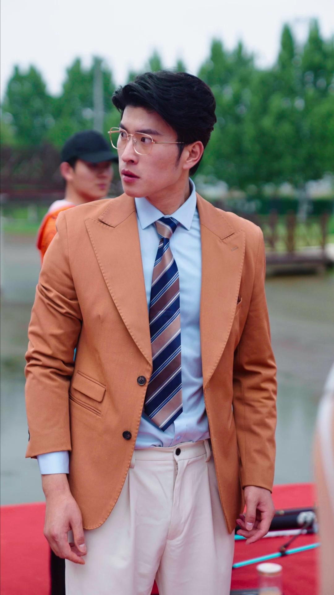 JE NE SUIS PAS LE DIEU DE LA PECHE