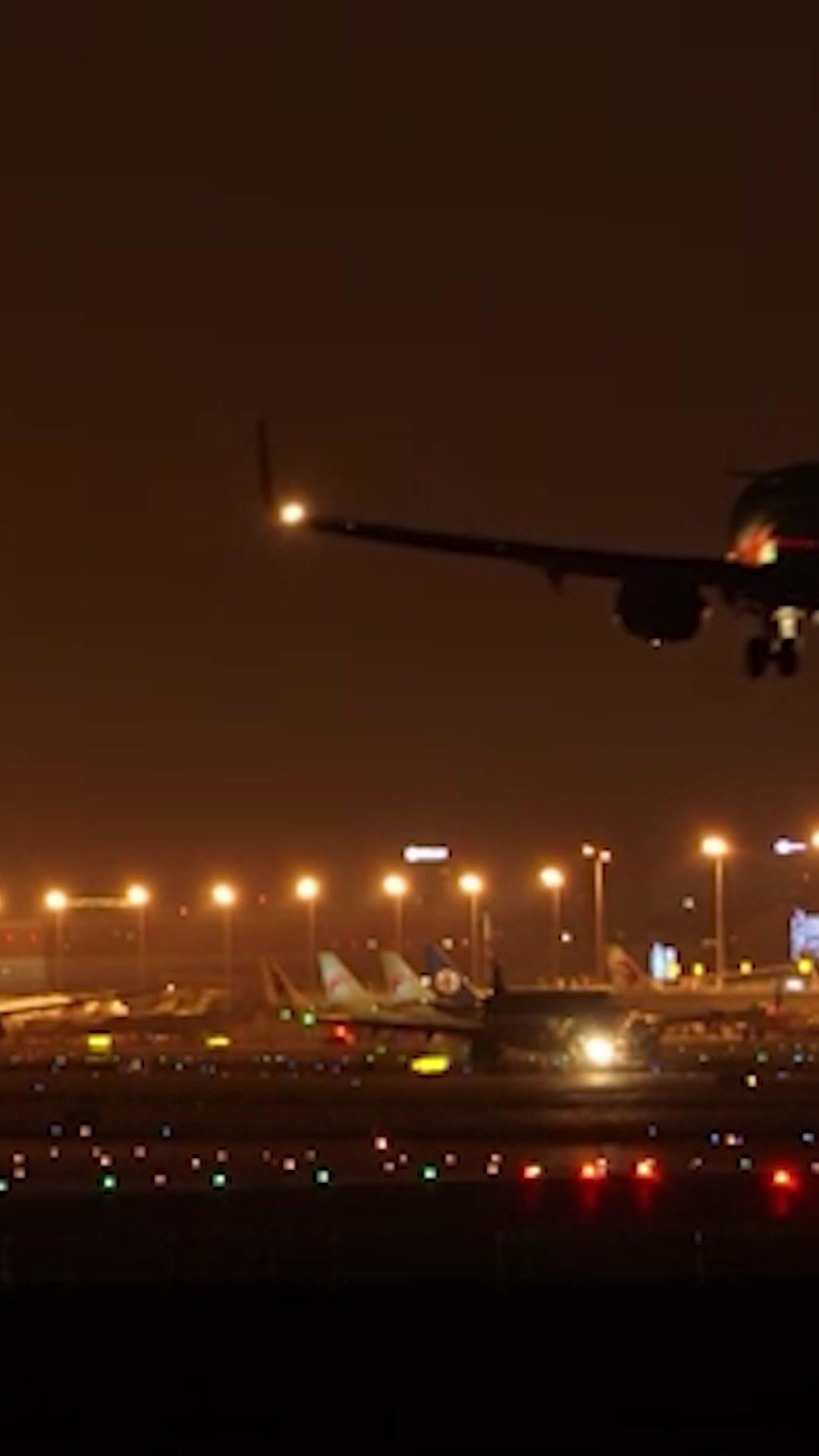 어둠 속에 찾아온 빛