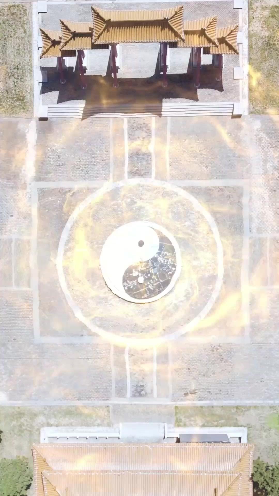 (Dubbed)My Wife is a Mute, I am a God