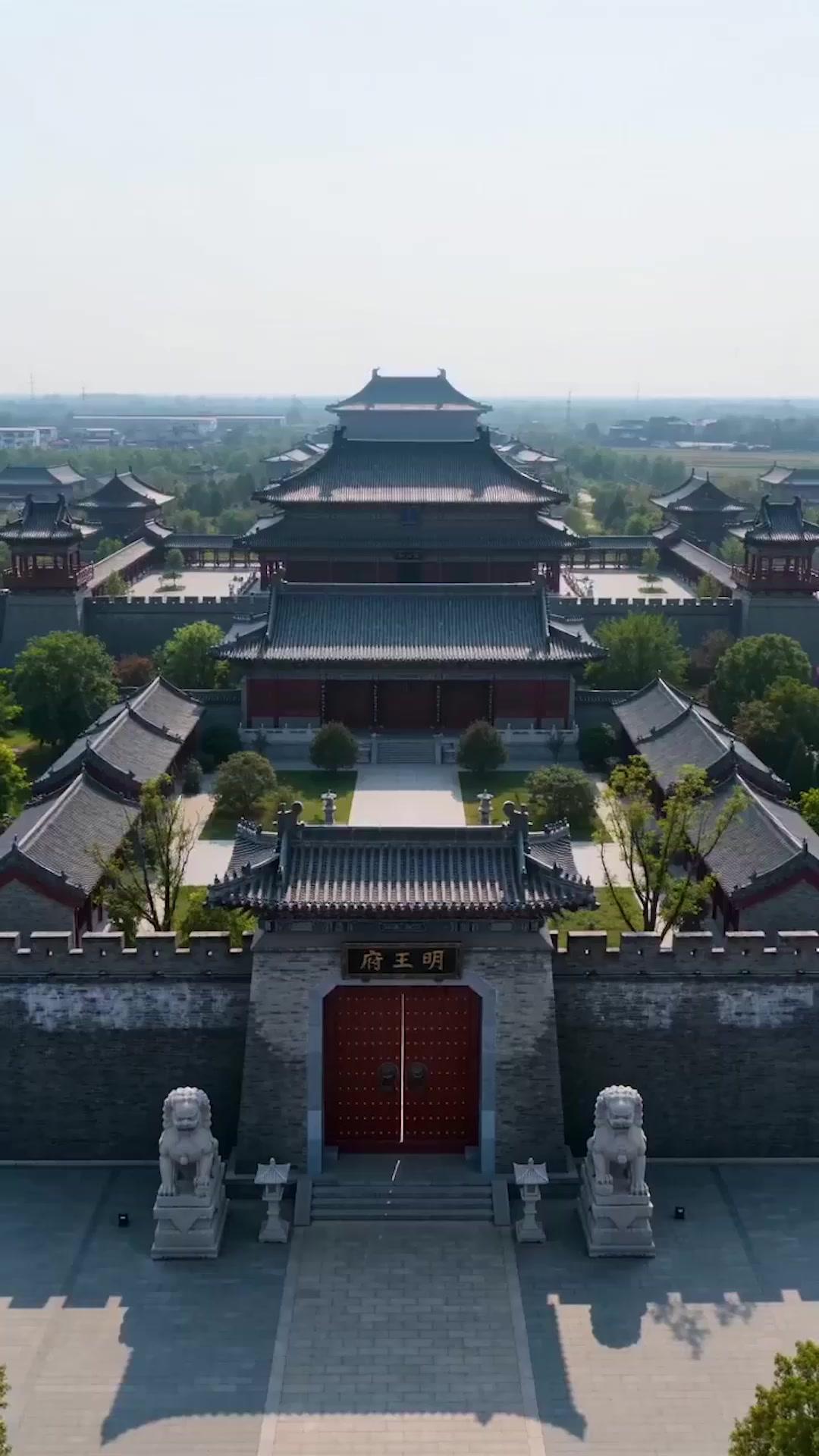 凡塵困不住，一朝化仙神