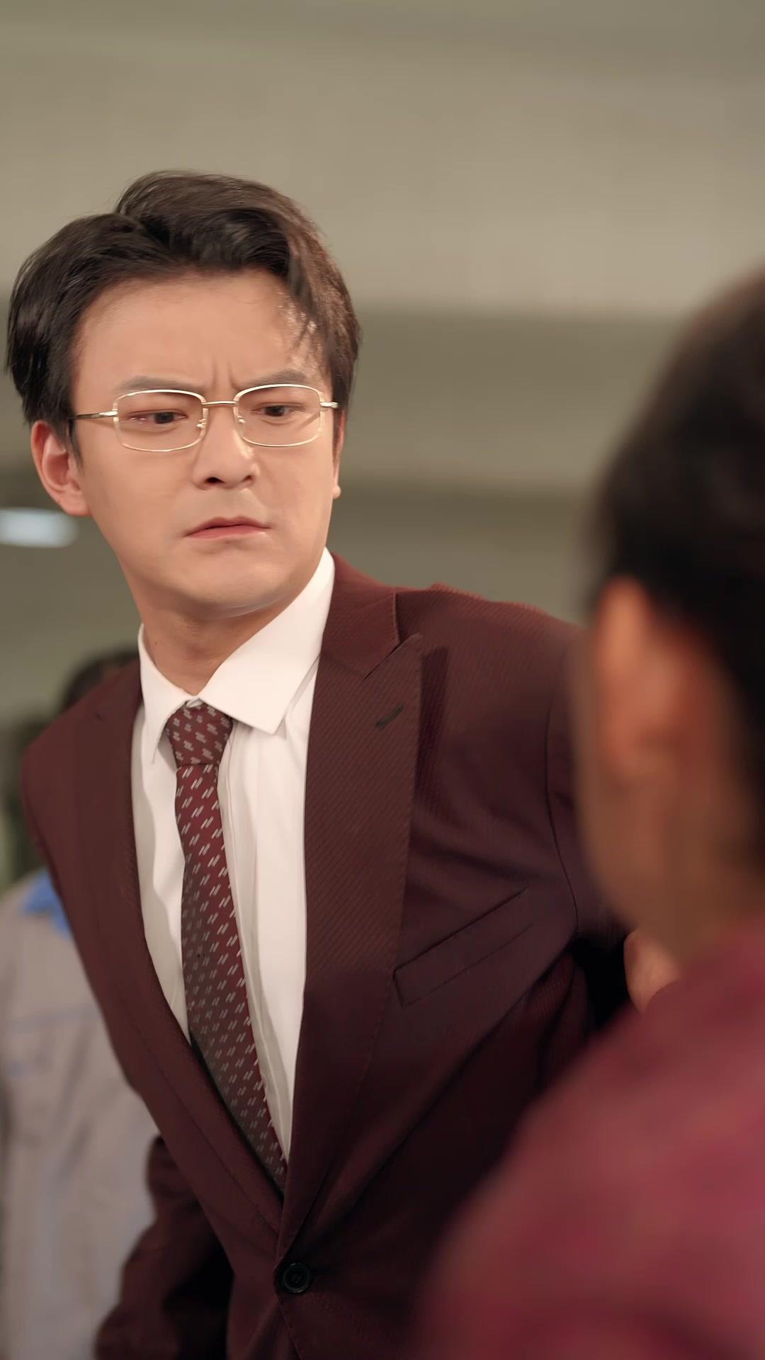 Cinta yang penuh bohongan