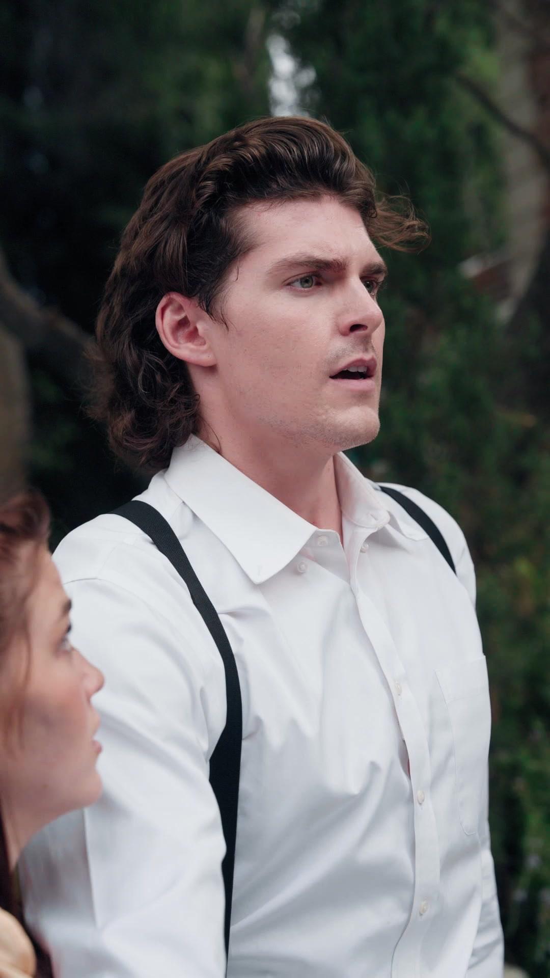 Con el mafioso que rechazaste