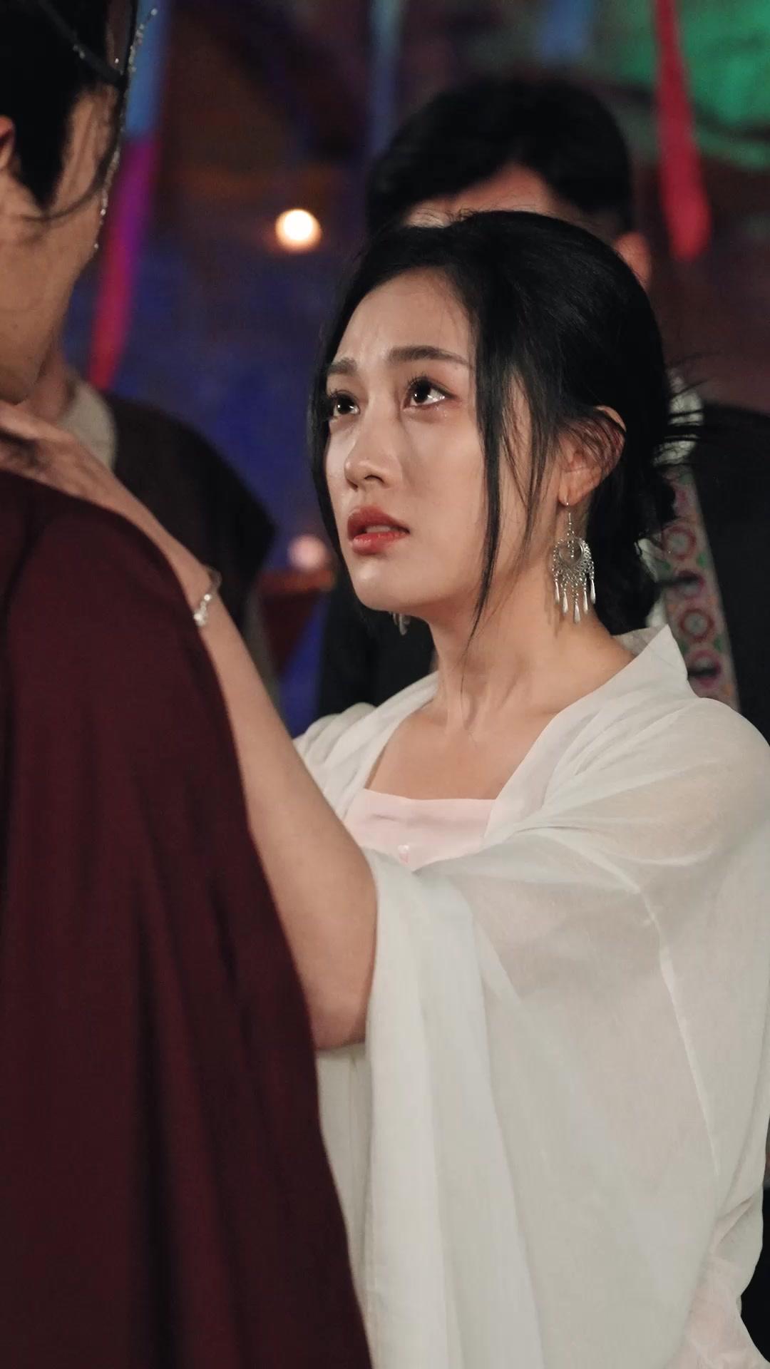 FLEUR DÉCHUE, ÂME EN COLÈRE