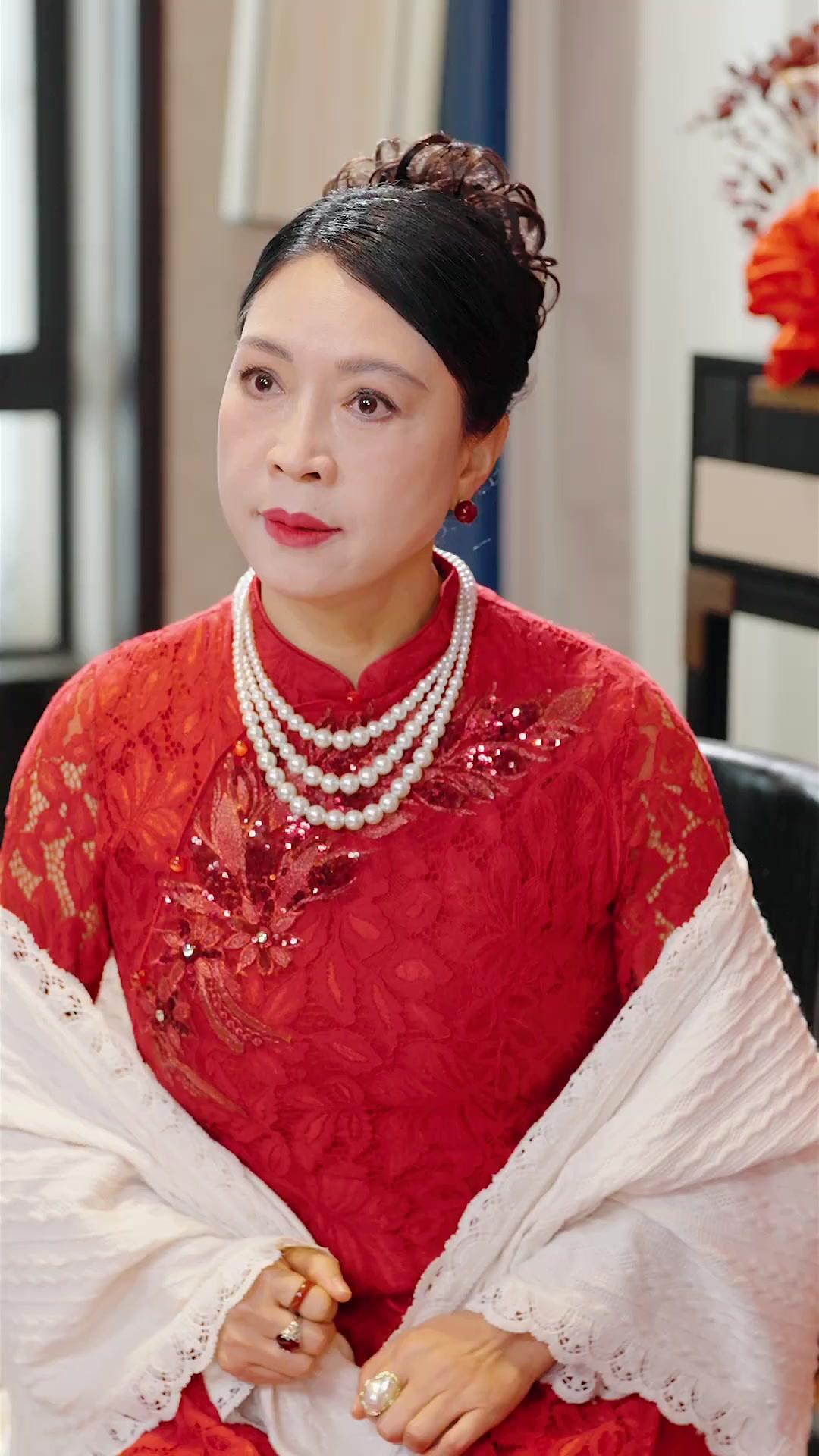 تزوجت الرجل المناسب من سيارة الزفاف الخطأ