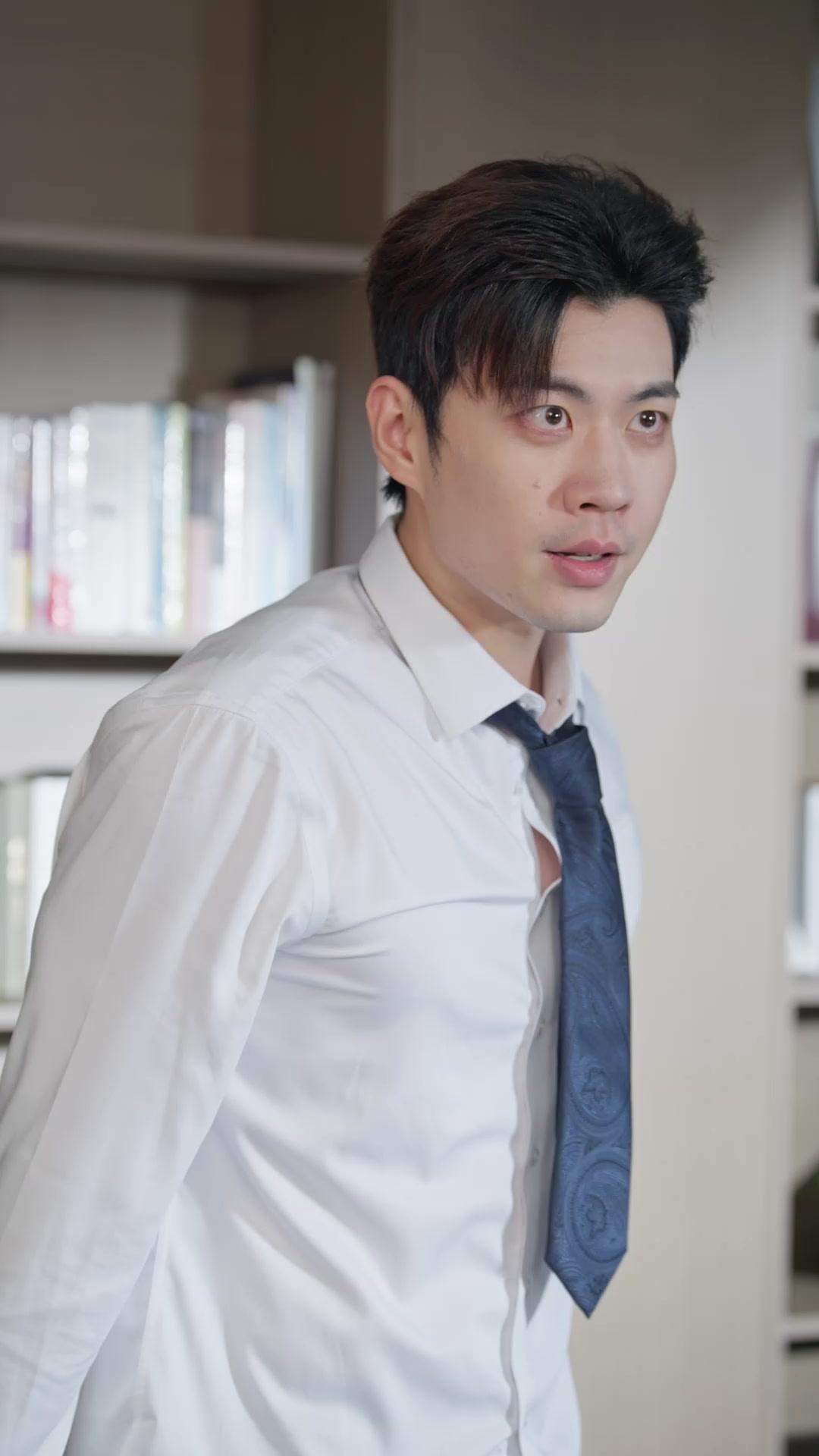 Dari Duri, Mawar Bangkit