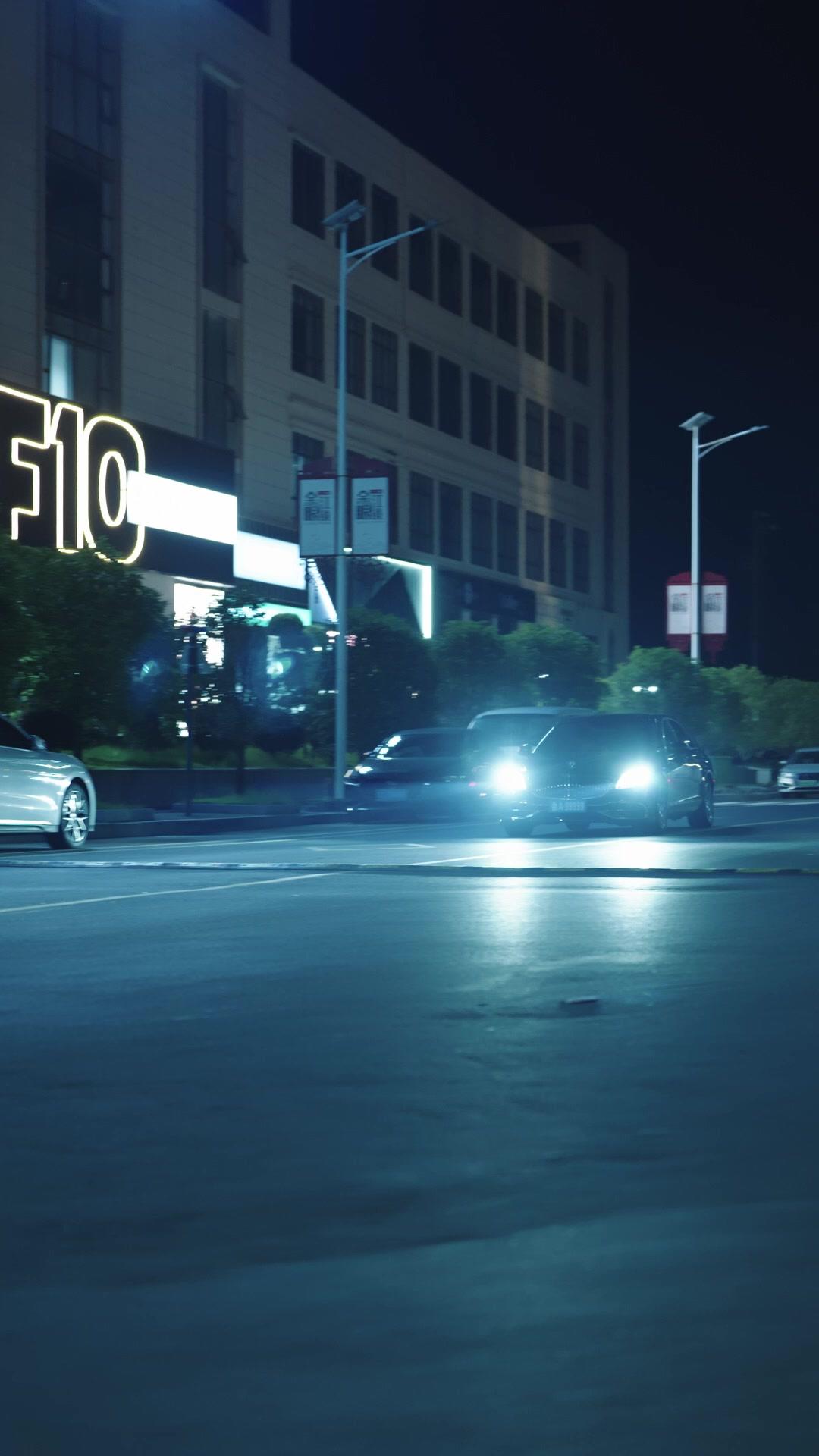 Istri Bos Super Subur!