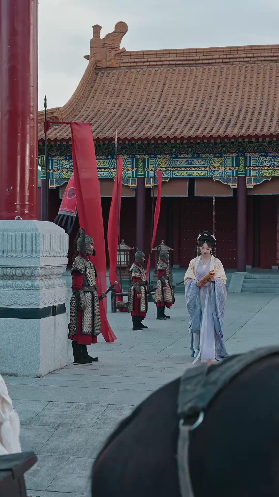 Sương Hoa Đẫm Lệ