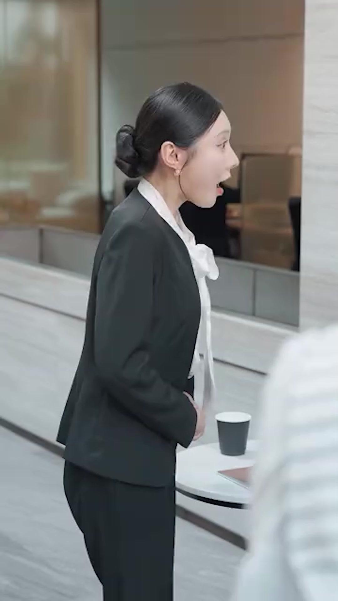 الزوجة الجميلة الغنية و الزواج السريع