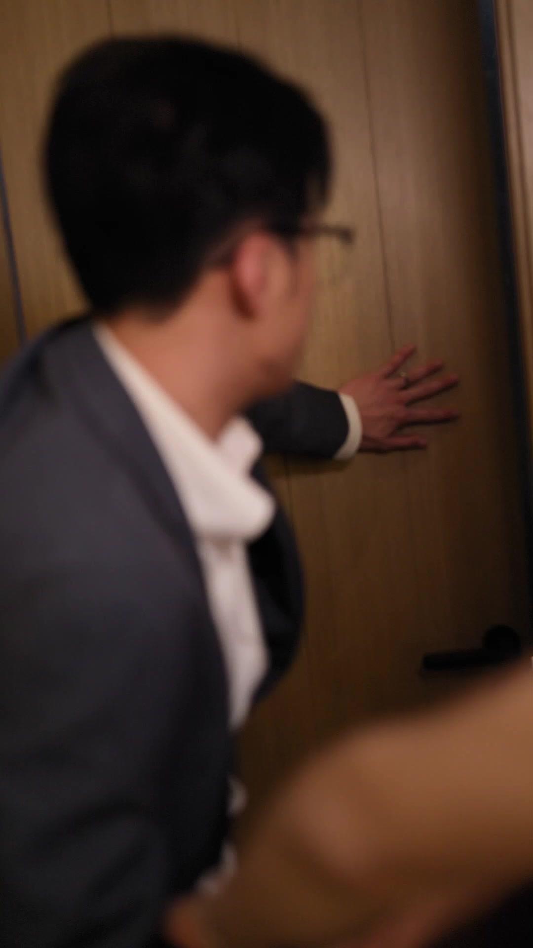 MÉFIEZ-VOUS DU CONJOINT