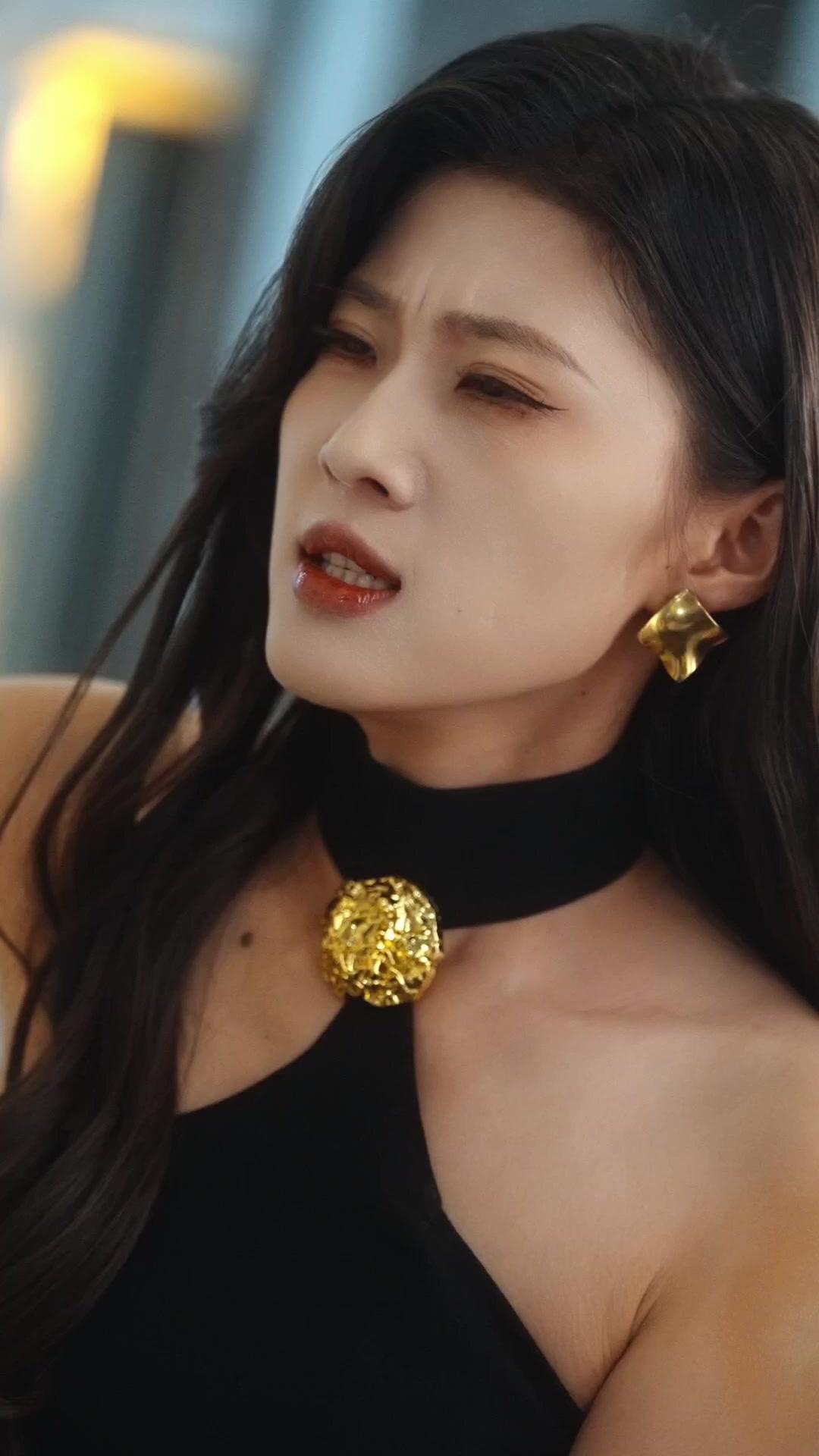 Sua Gatinha Virou Sua Namorada