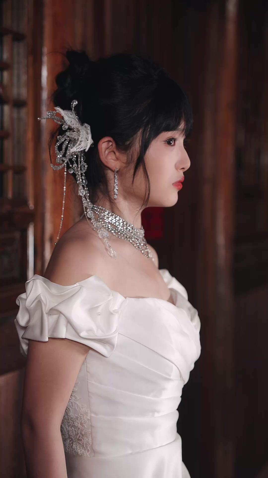 Tersamar Cinta Sang Miliarder