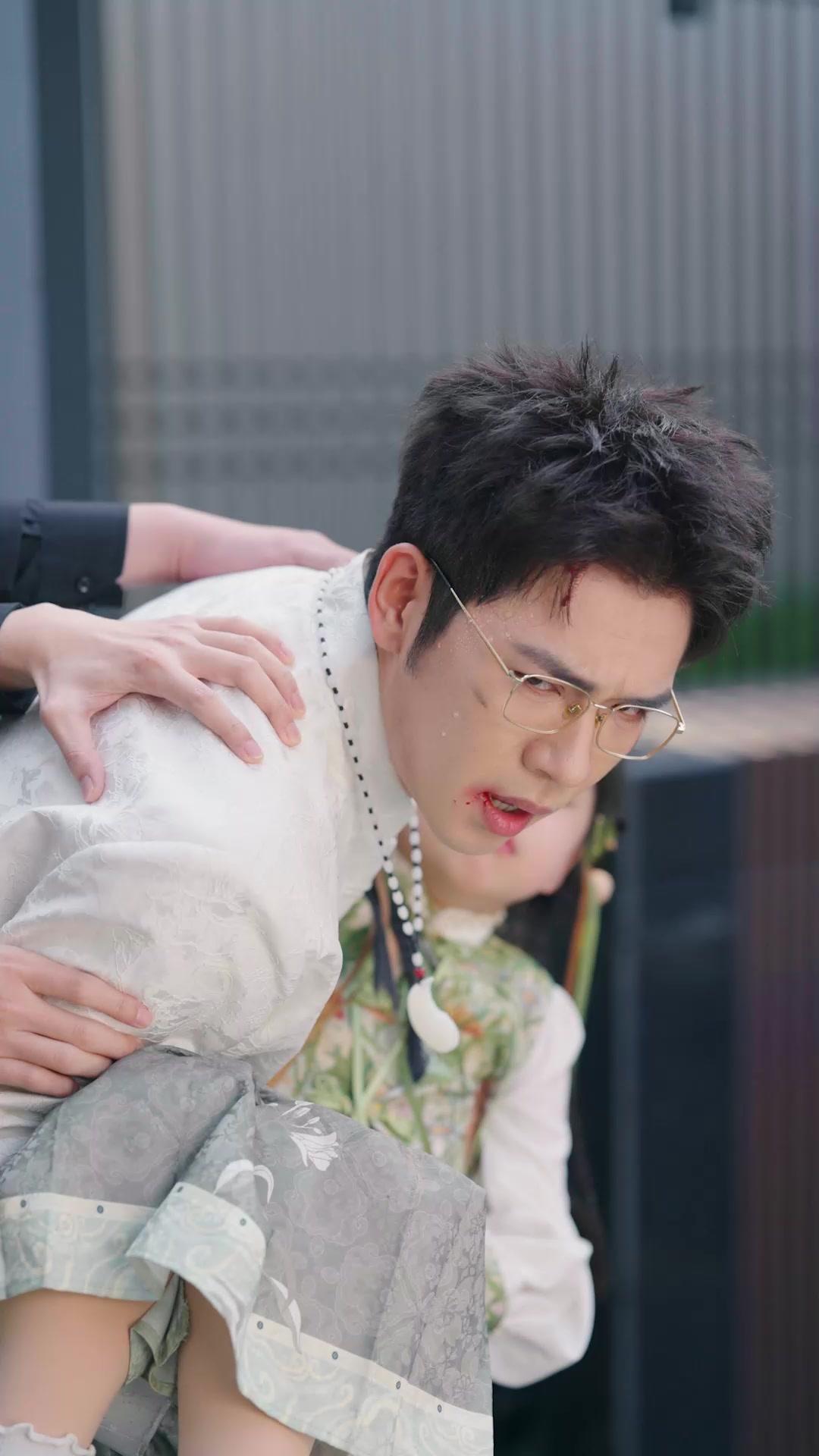 Si Jenius Catur Igo Berjari Emas