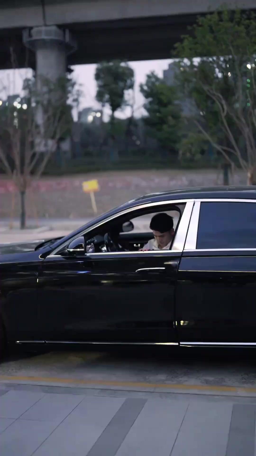 愛と不倫の運転席