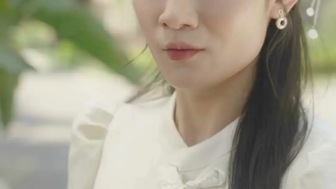 The Heiress's Reckoning: When Jewelry Speaks Louder Than Words