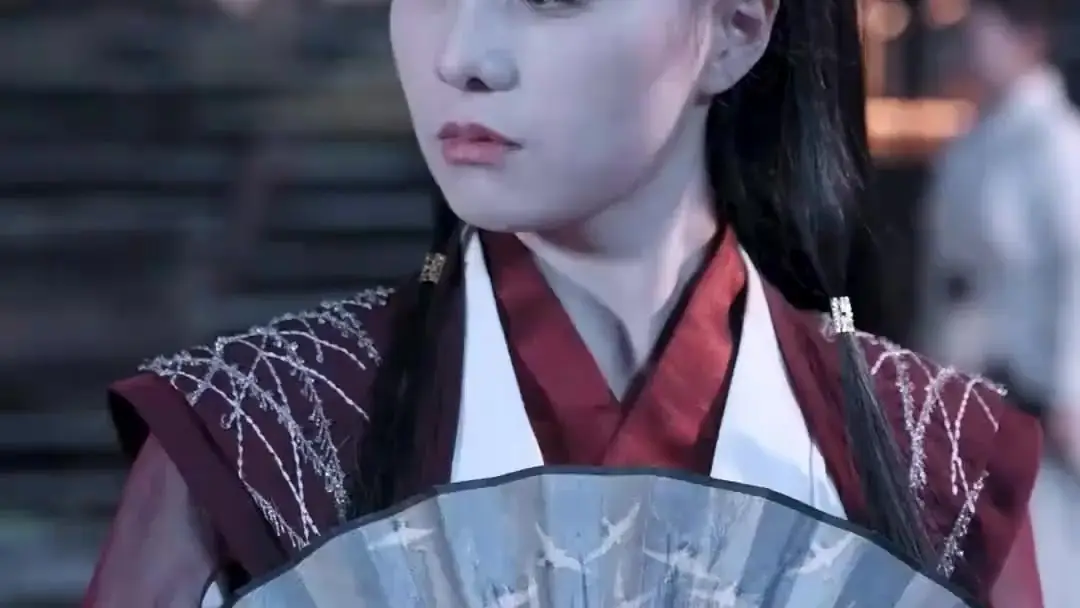 (Doblado) El guerrero divino perdido: La despedida que rompe el corazón del palacio