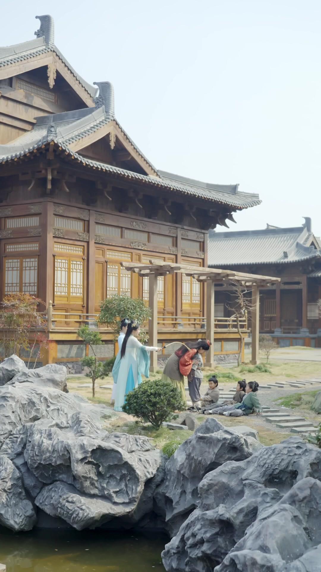 My Chubby Fairy-Like Wife