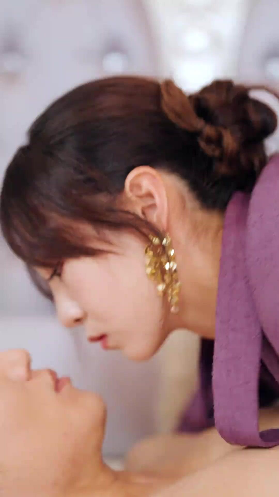 잡히지 않는 그녀