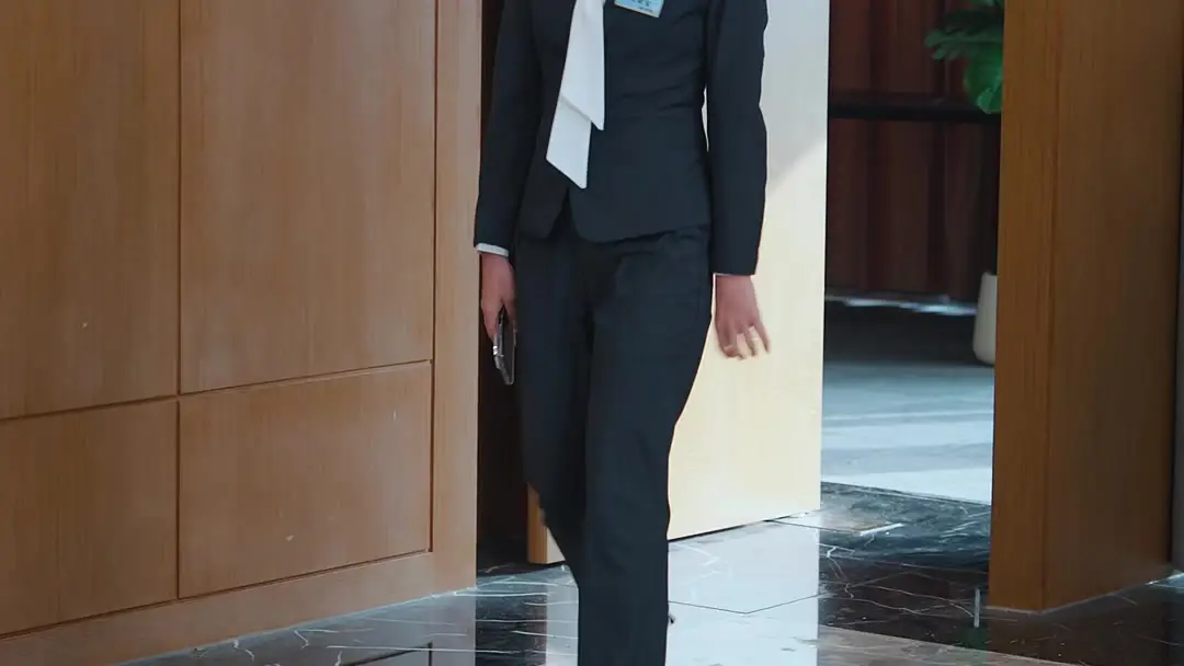 หัวใจถูกรุกล้ำ ความลับในห้องรับแขกที่ไม่มีใครคาดคิด