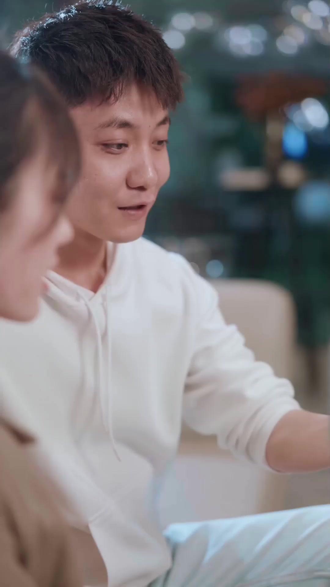 Tras la máscara del amor