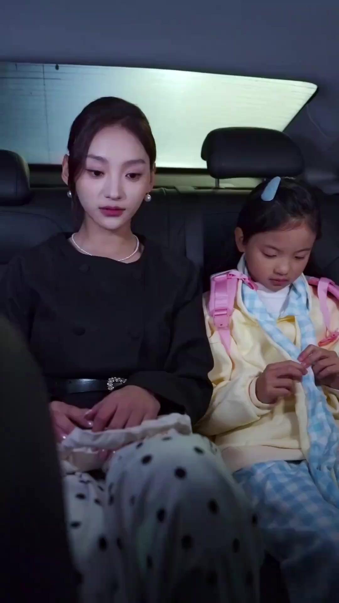 (Dubbed) Stand-in? She's the Sun Now!