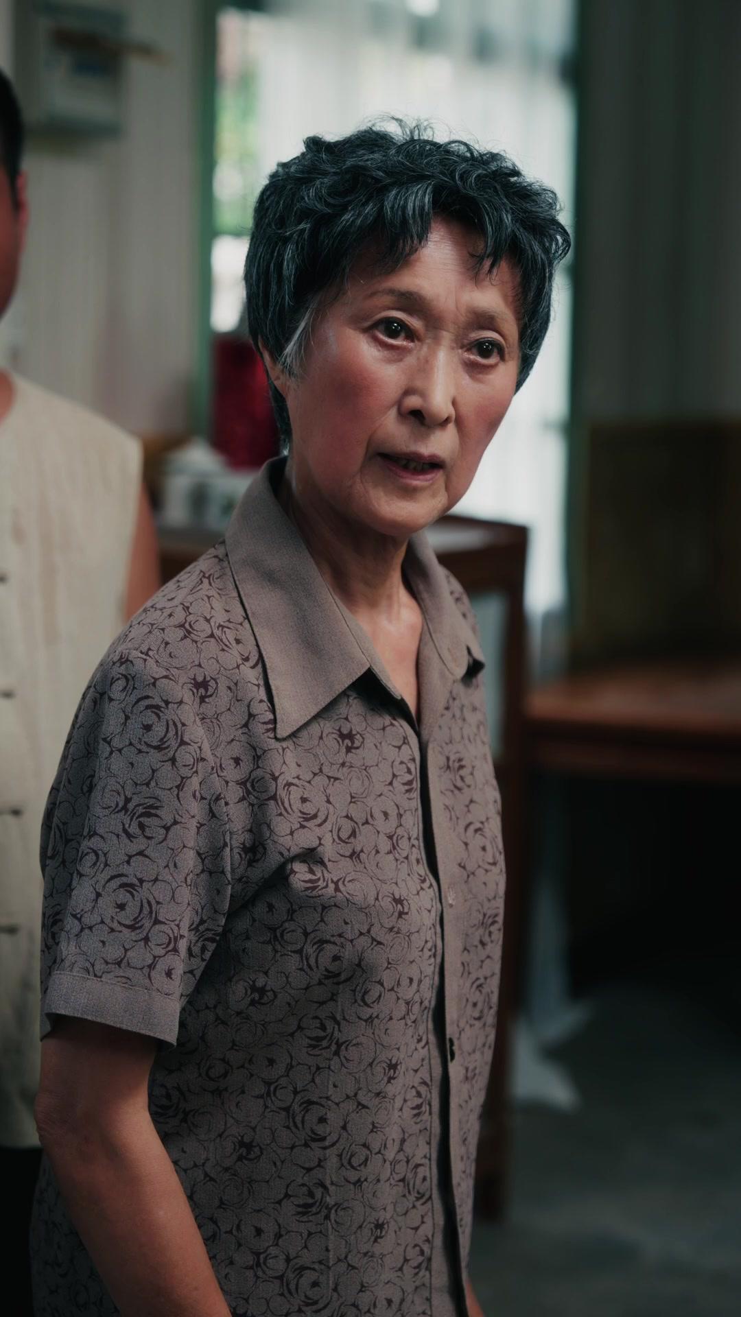 LA RÉDEMPTION D'UNE MÈRE CRUELLE