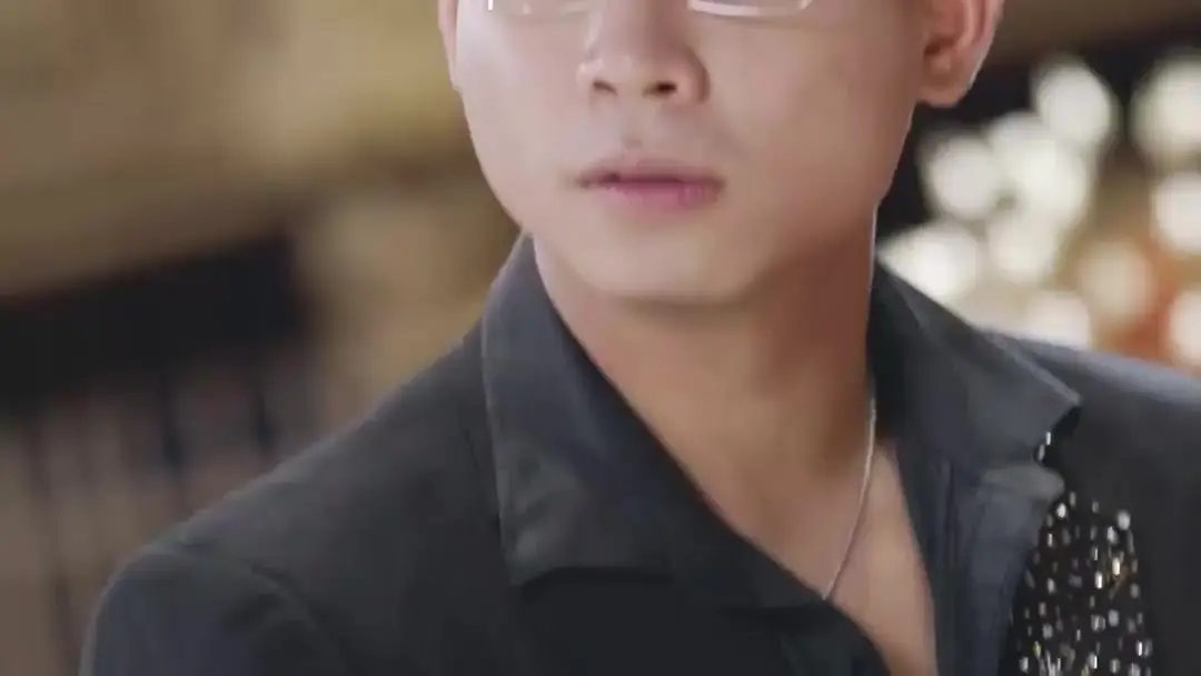 Divine Dragon: Where Etiquette Masks a War of Wills