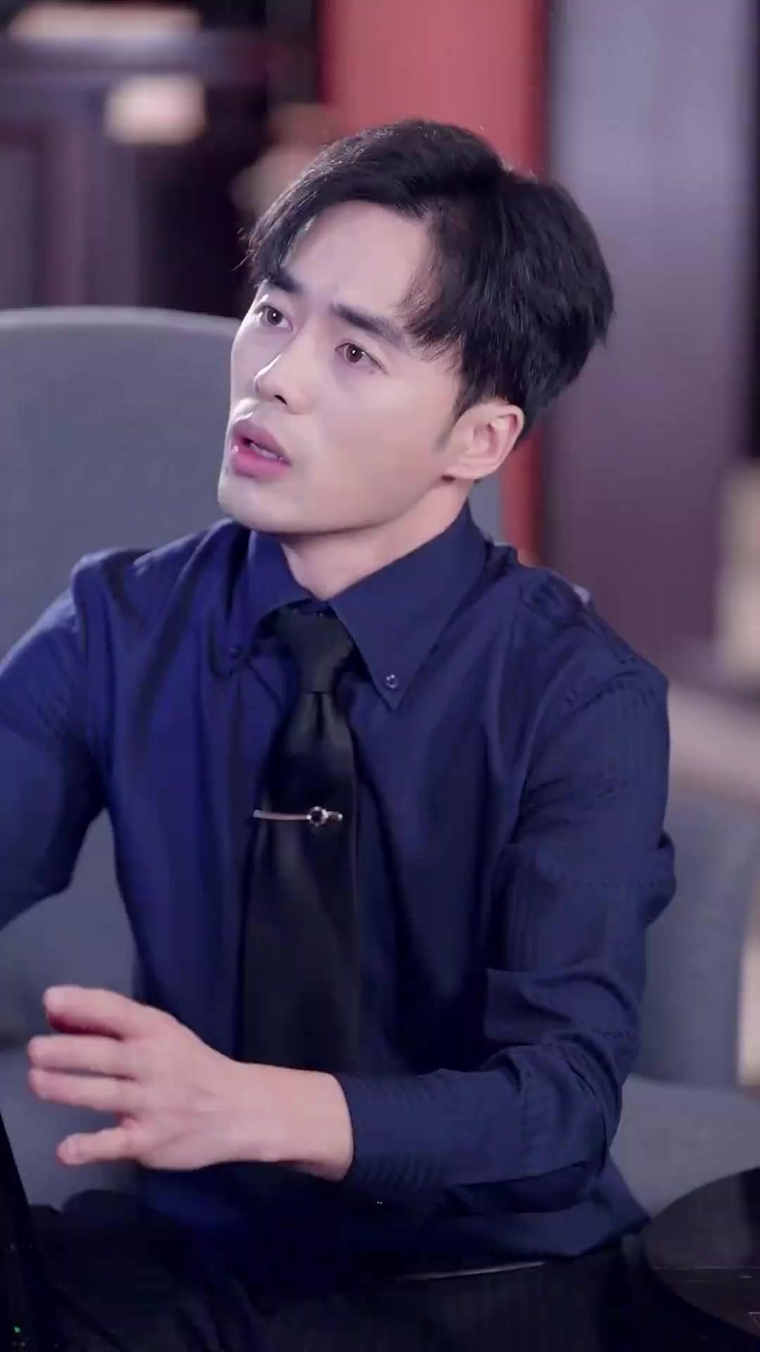 (Doblado) ¡Mi abuela es una niña!