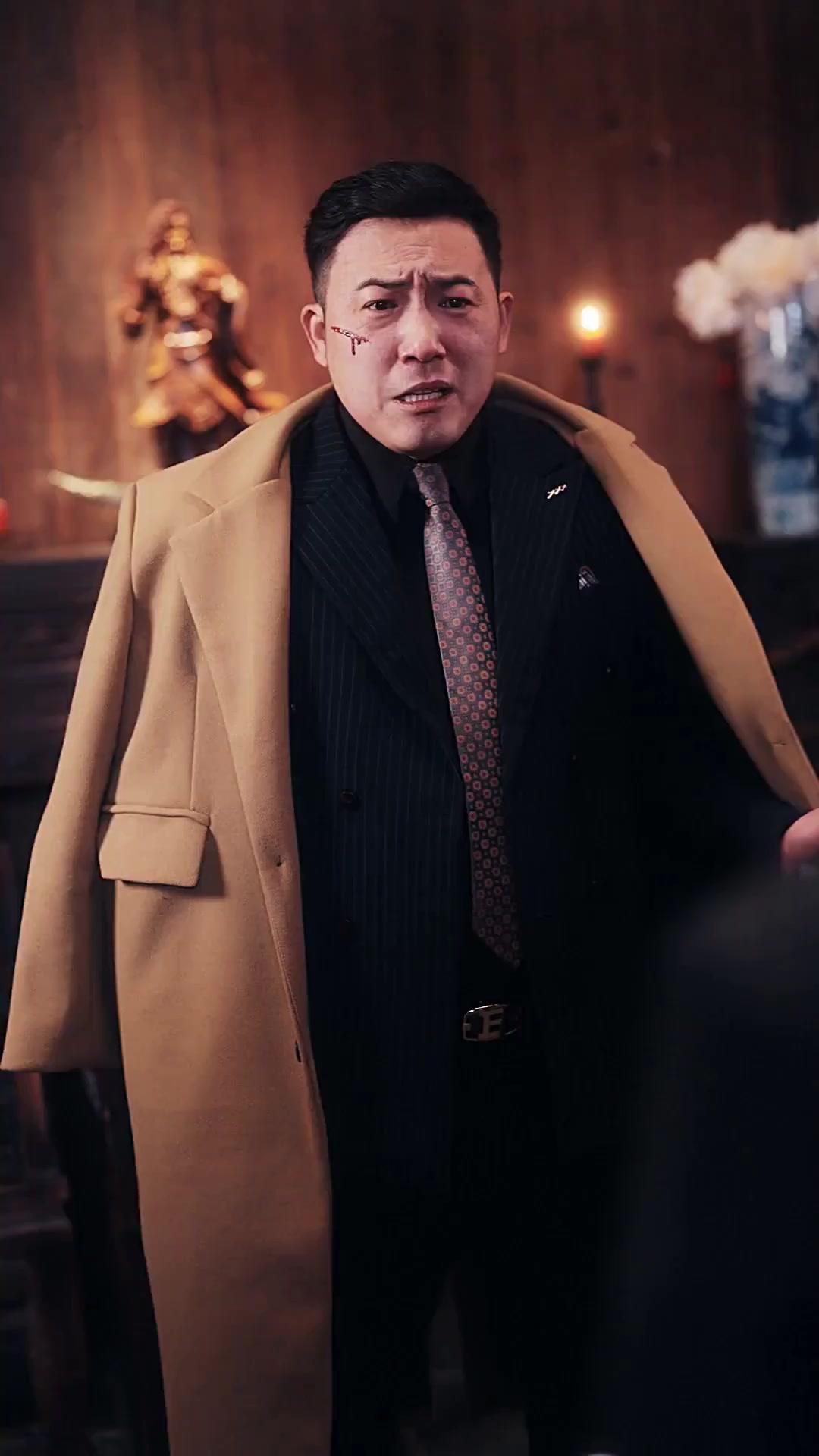 (Doblado) La inútil invencible