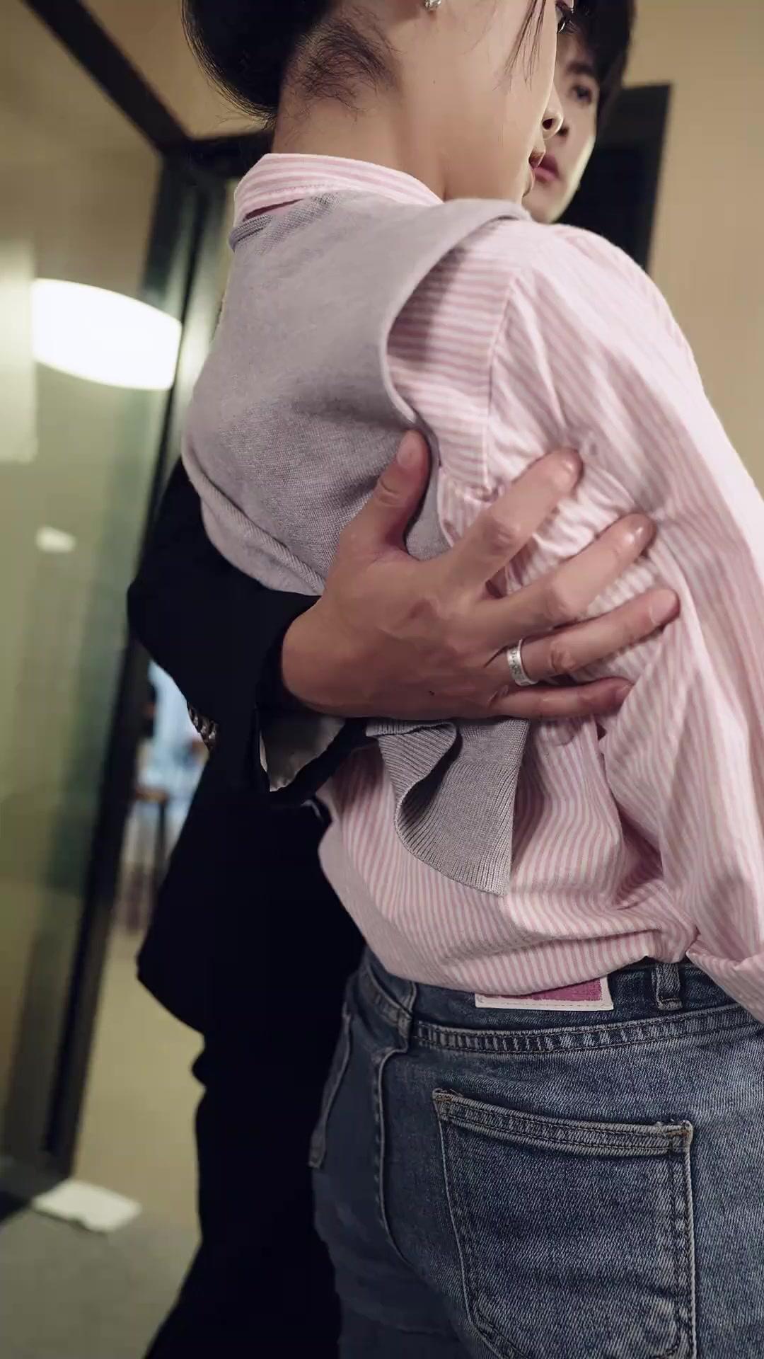 Istri Bos Super Subur!