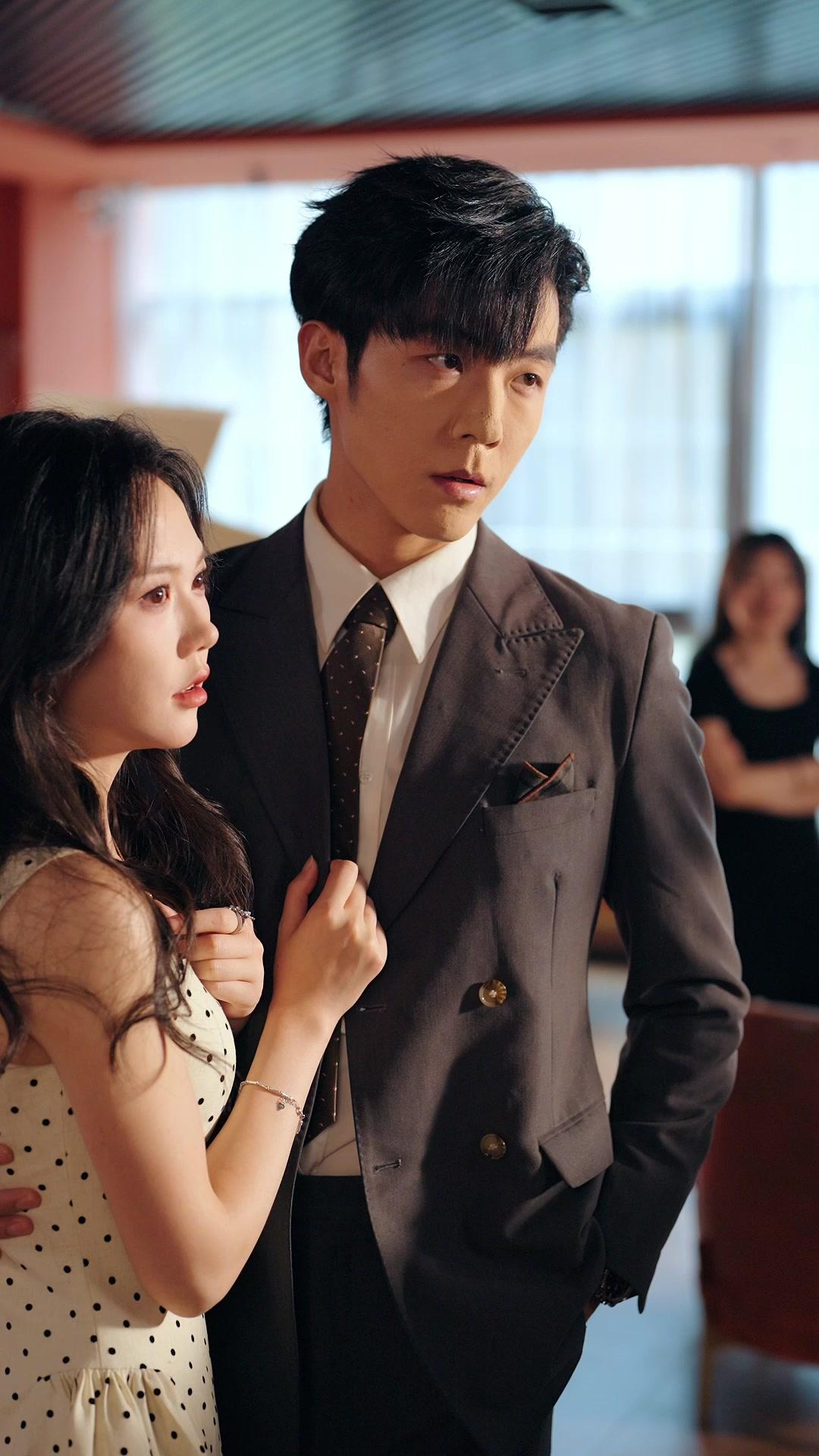 Ben ve kız arkadaşım en iyi dostuz