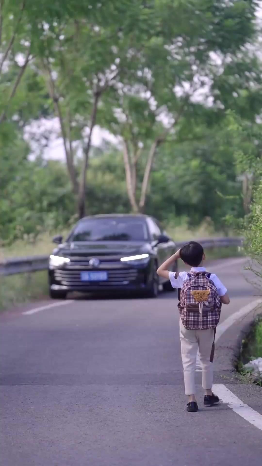(Doblado) ¡Mi abuela es una niña!