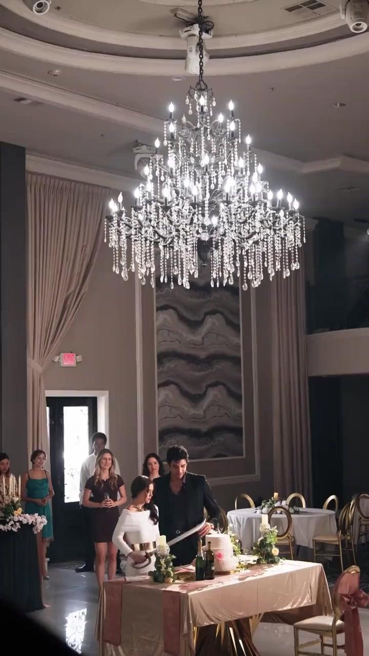 Con el mafioso que rechazaste