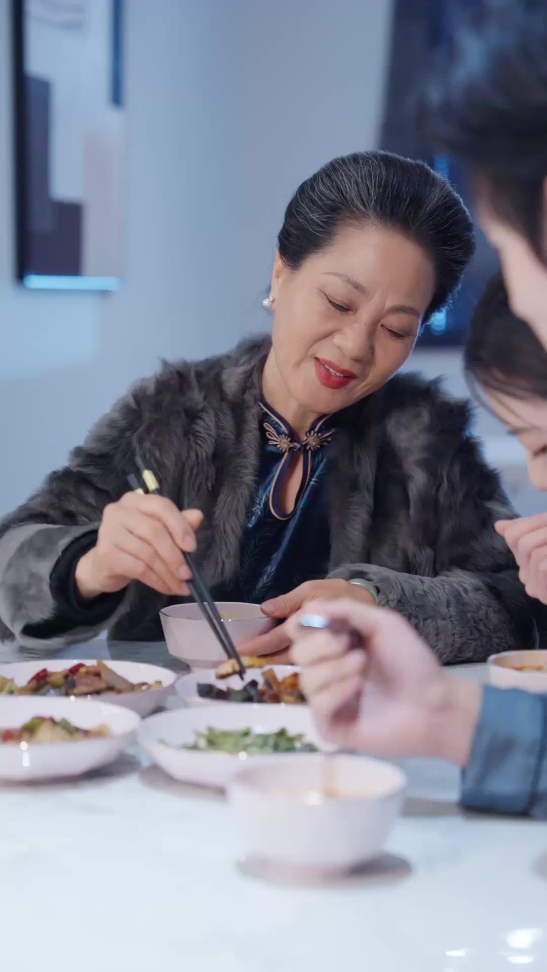 Ketika Cinta Menemukan Waktunya