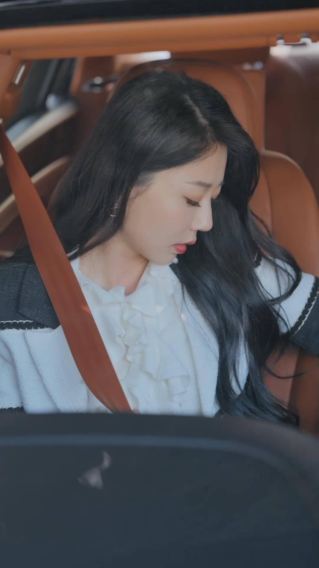 Istri Bos Bosan, Mulai Kerja Hari Ini