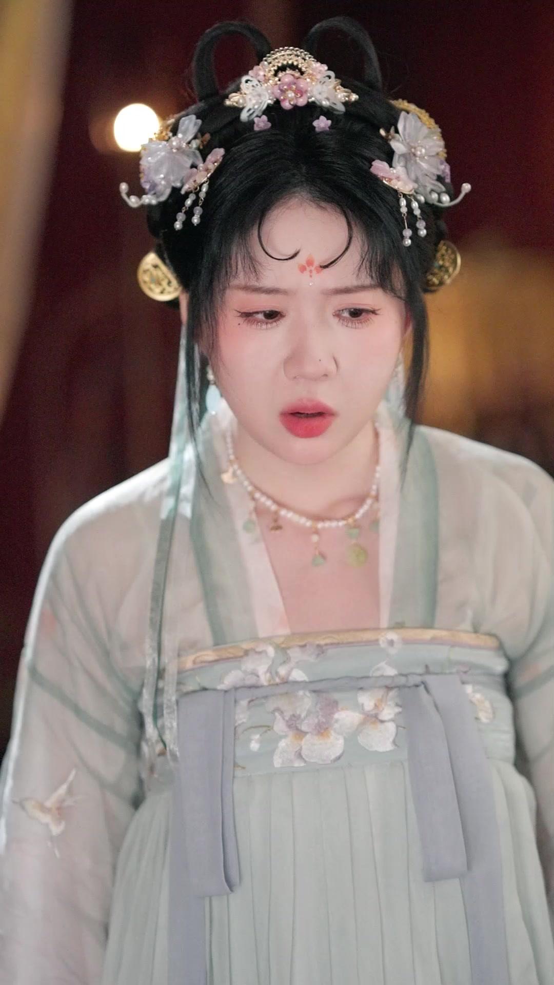 UN SOUVERAIN MAL ÉLEVÉ