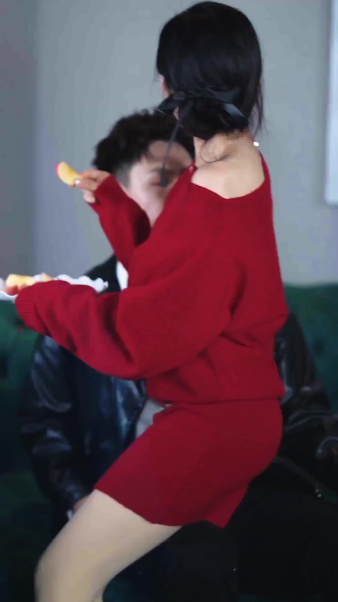 À TRAVERS LES ÉPREUVES